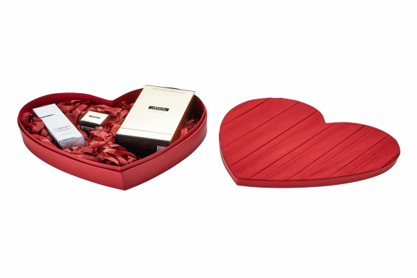 Luxury Red Heart-Shaped Rigid Lid and Base Box in PU Leather | Premium Skincare Gift Packaging