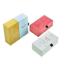 Cajas personalizadas de lujo para cosméticos — empaques premium con logo y materiales ecológicos