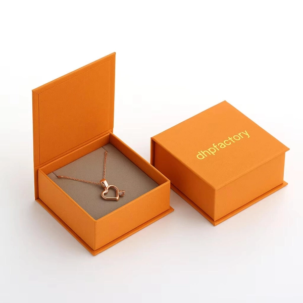 Elegant Personalized Jewelry Storage Box for Ring Necklace Earring Bracelet Display